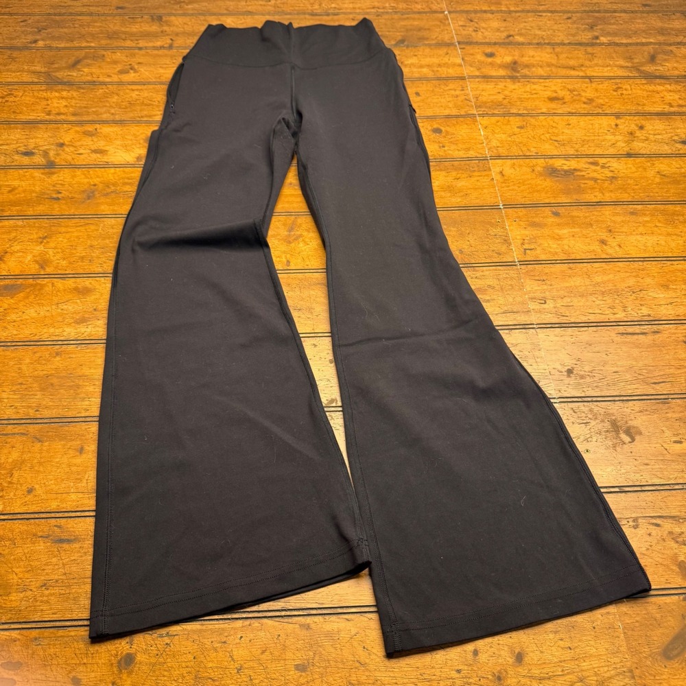 Colorfulkoala Womens High Waisted Flare Yoga Pants Black Size Medium with Pocket